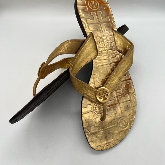 Tory Burch Gold Metallic Flip Flops - Picture 4 of 6